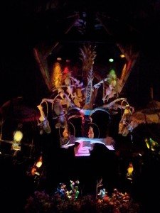 José, Fritz, Michael and Pierre perform on an elaborate bird-mobile that descends from the ceiling (November 2011).