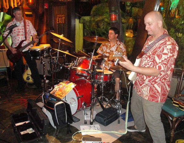 Gold Dust Lounge performs in The Molokai lounge at The Mai-Kai during The Hukilau Pre-Party on June 8. (Photo by Hurricane Hayward / The Atomic Grog)
