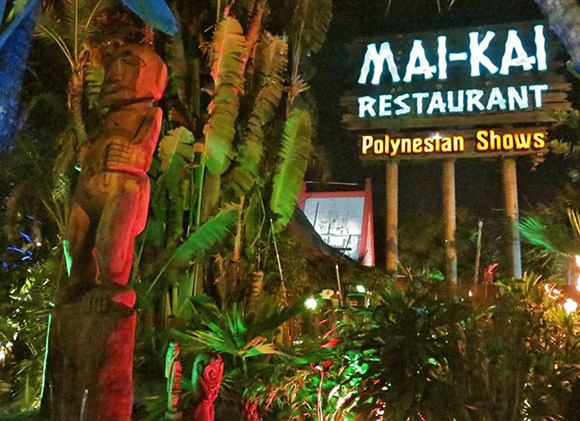 The Mai-Kai's outdoor garden offers a tropical paradise framed by giant Tikis, including a new carving by South Florida artist Will Anders and installed in December 2016. (Photo by Sven Kirsten)